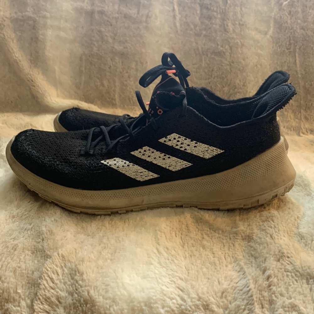SOLD - Adidas SenseBounce